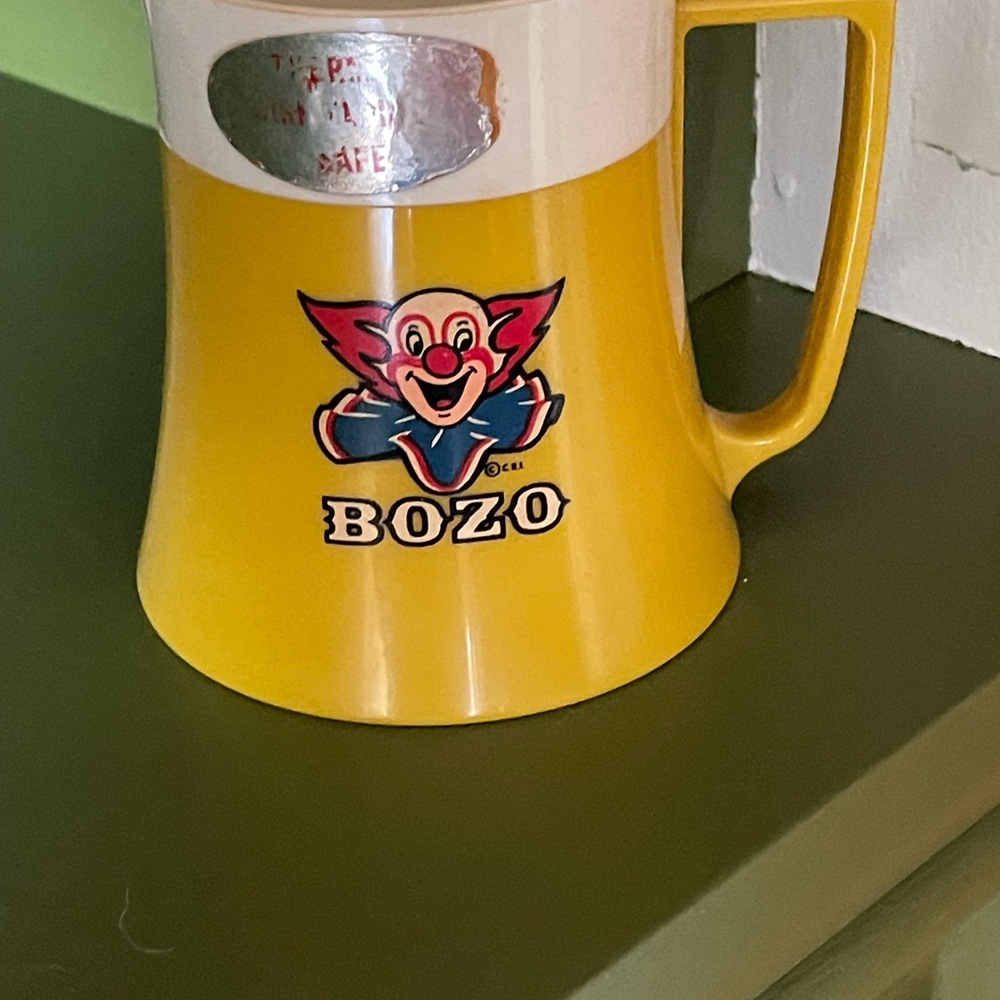 Vintage Yellow Bozo circus plastic Mug, 1971